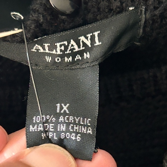 Alfani Black Sweater w/ Ruffled Removeable Infinity ScarfStyle 6825EBK644 1X - Picture 6 of 6